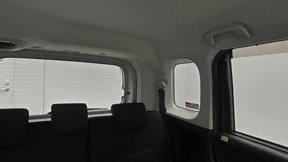 室内1