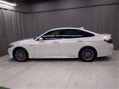 クラウンHV RS FOUR