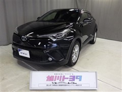 トヨタ C-HR G-T 4WD