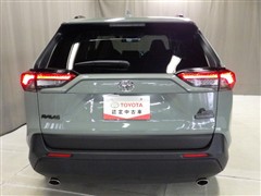 RAV4 アドベンチャー 4WD*
