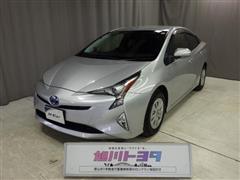 トヨタ プリウス S E-FOUR