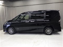 セレナ ハイウェイスターV 4WD