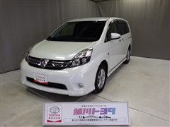 トヨタ アイシス プラタナ Vセレ 4WD