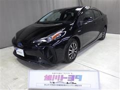 トヨタ プリウス A 4WD