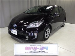 プリウス S