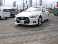日産 スカイラインHV GT 4WD