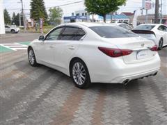 スカイラインHV GT 4WD