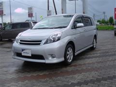 トヨタ アイシス プラタナ Vセレ 4WD