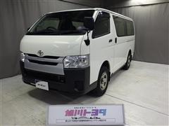 トヨタ ハイエースV DX 4WD