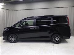 エスクァイア Gi 4WD *