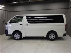 ハイエースV DX 4WD