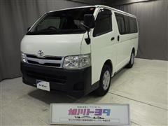 ハイエースV DX 4WD