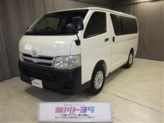 ハイエースV DX 4WD