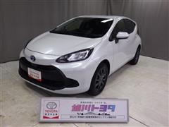 トヨタ　アクア X 4WD *
