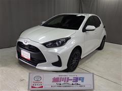 トヨタ　ヤリス X 4WD