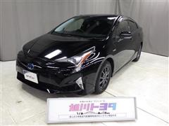 トヨタ　プリウス S 4WD