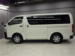 ハイエースV DX 4WD