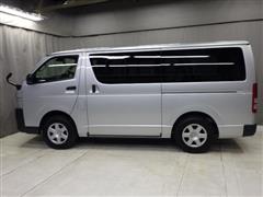 ハイエースV DX 4WD