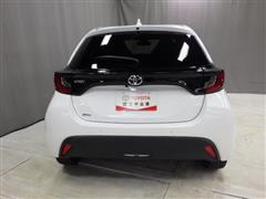 ヤリス X 4WD *