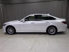 クラウンHV S-FOUR *