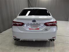 カムリHV WS E-Four*