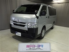 トヨタ ハイエースV DX 4WD