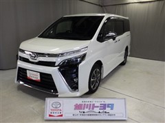トヨタ ヴォクシー ZS キラメキ3 4WD