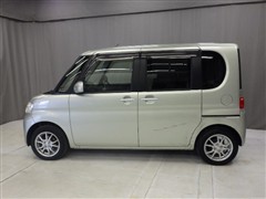 タント X 4WD