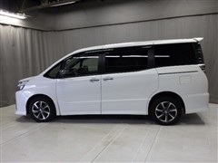 ヴォクシー ZS キラメキ3 4WD