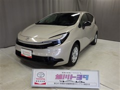 トヨタ アクア Z 4WD *