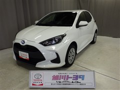 トヨタ ヤリスHV X 4WD *