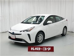 トヨタ　プリウス S