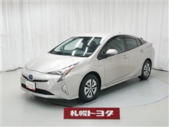 トヨタ　プリウス A