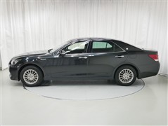 クラウンHV Rサルーン4ブラック