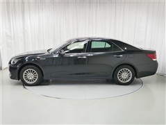 クラウンHV Rサルーン4ブラック