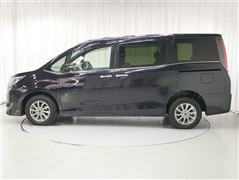 エスクァイア GiプレミアムPブラッ