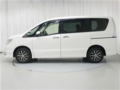 セレナ ハイウェイスターVセレ+セーフ2