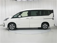 セレナ E-パワー ハイウェイスターV