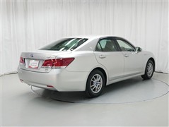 クラウンHV ロイヤルサルーン4