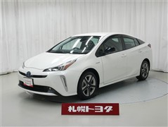 トヨタ プリウス A プレミアムツーリング