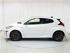 GRヤリス RZ ハイパフォーマンス