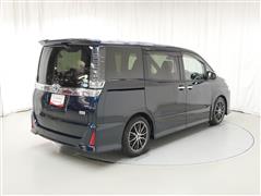 ヴォクシーHV ZSキラメキ2