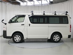ハイエースバン デラックス