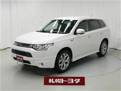 三菱　アウトランダーPHEV GナビPK