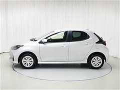 ヤリス ハイブリッド X