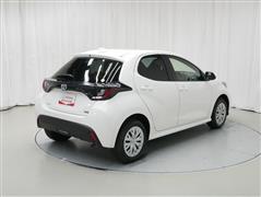 ヤリス ハイブリッド X