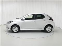 ヤリス ハイブリッド X