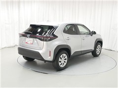 ヤリスクロス ハイブリッド X