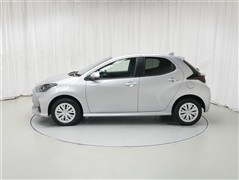 ヤリス ハイブリッド G