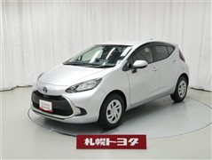 トヨタ　アクア G